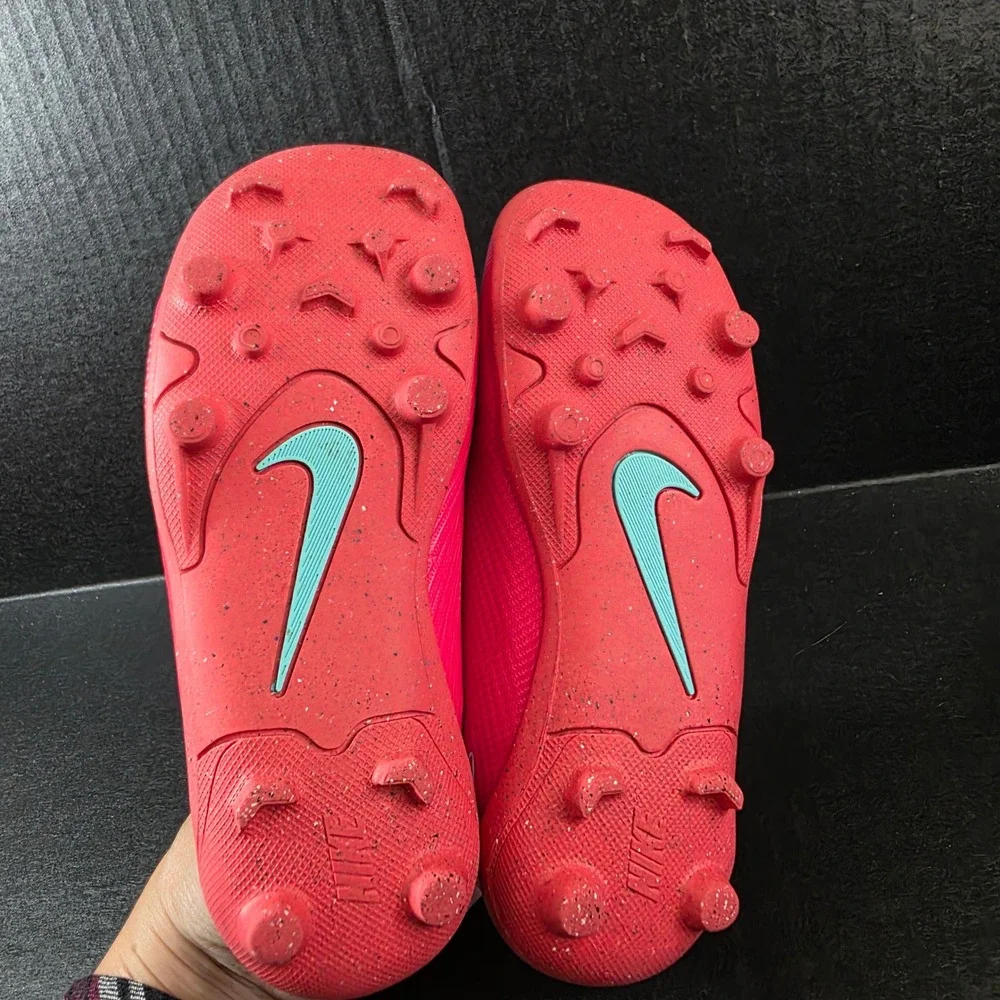 Nike Mercurial Vapor 15 Club Pink Blue Kids Soccer Cleats FQ8290-800 Size 11C